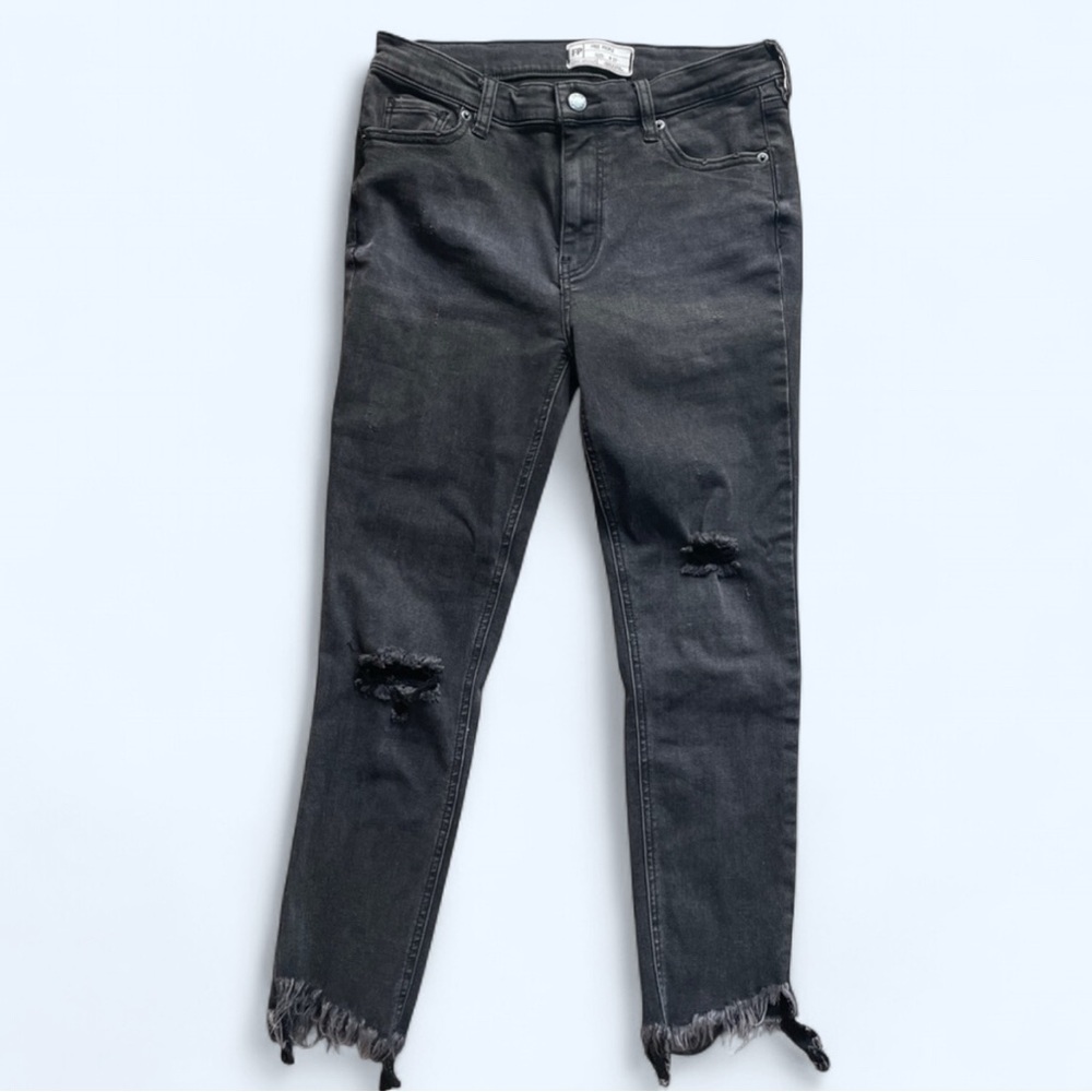 Free people distressed grunge gray jeans frayed hem skinny 2016 vibes